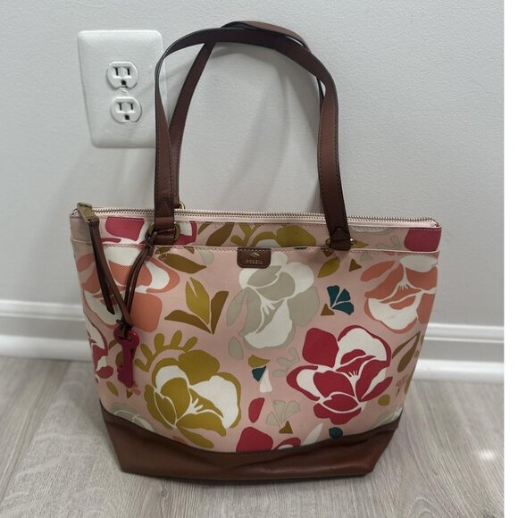 Fossil Coated Canvas Tote Bag Pink Floral Leather Zip Top Shoulder Key Charm - Picture 1 of 14
